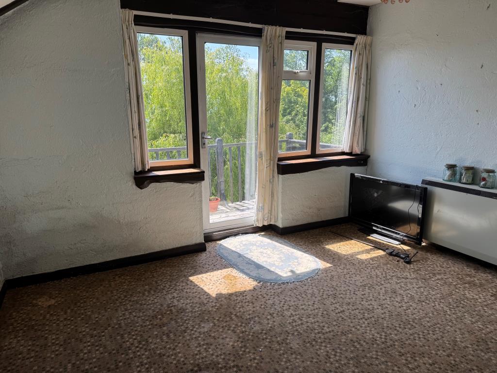 Lot: 117 - FREEHOLD DETACHED HOME WITH SIGNIFICANT STRUCTURAL DAMAGE - A Bedroom